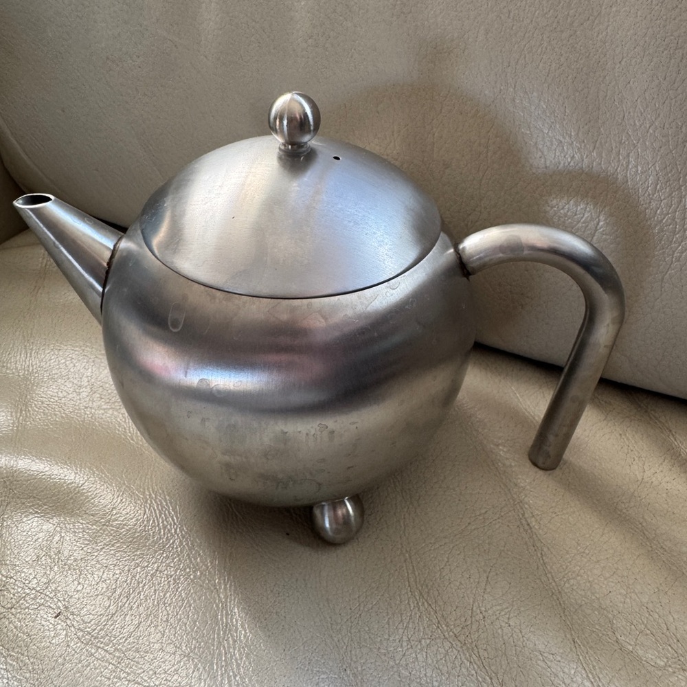 The Original Henley Teapot liquid capacity 3 cups